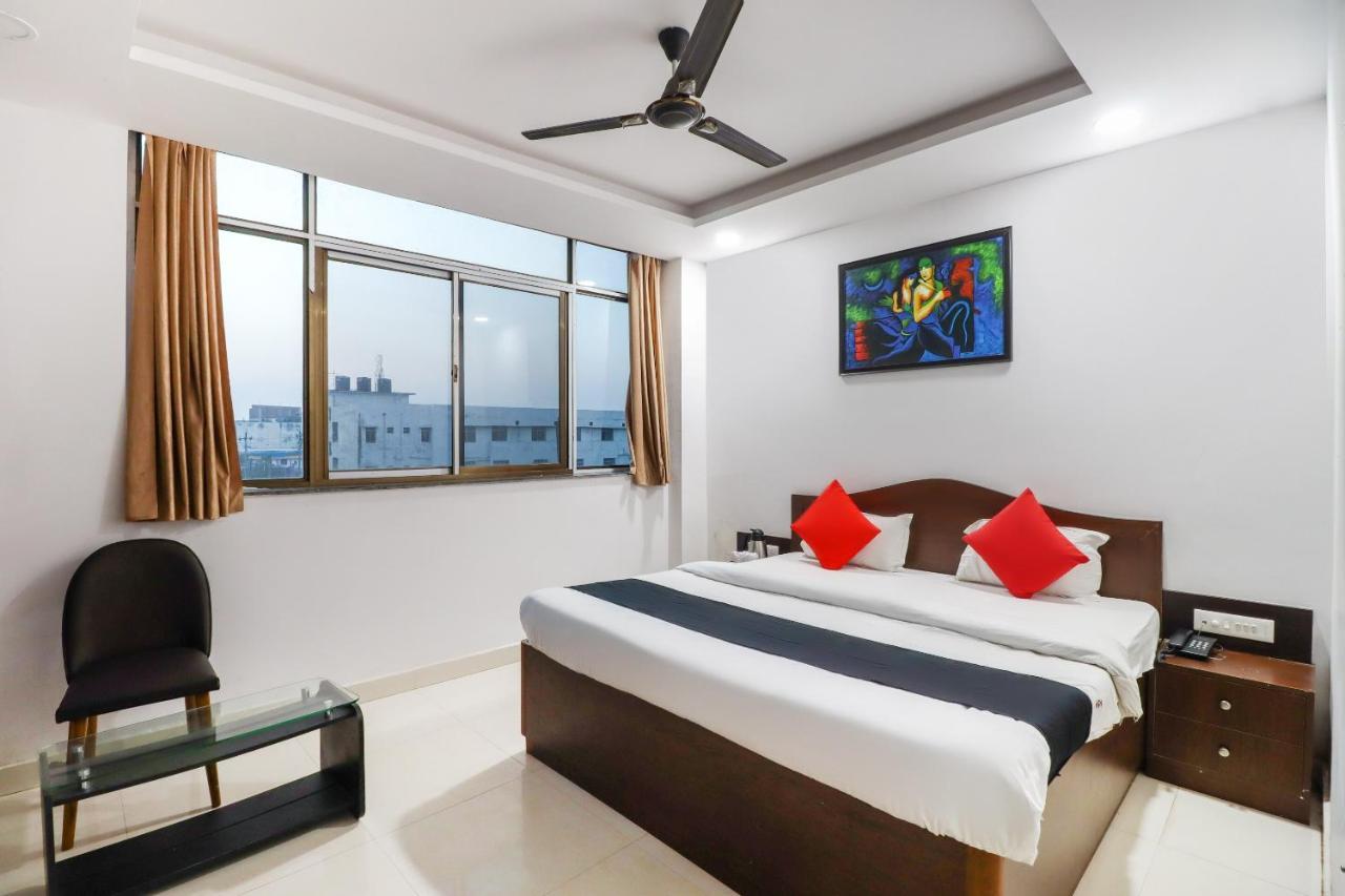 Capital O 70631 Hotel Dwarka International Darbhanga Exterior photo